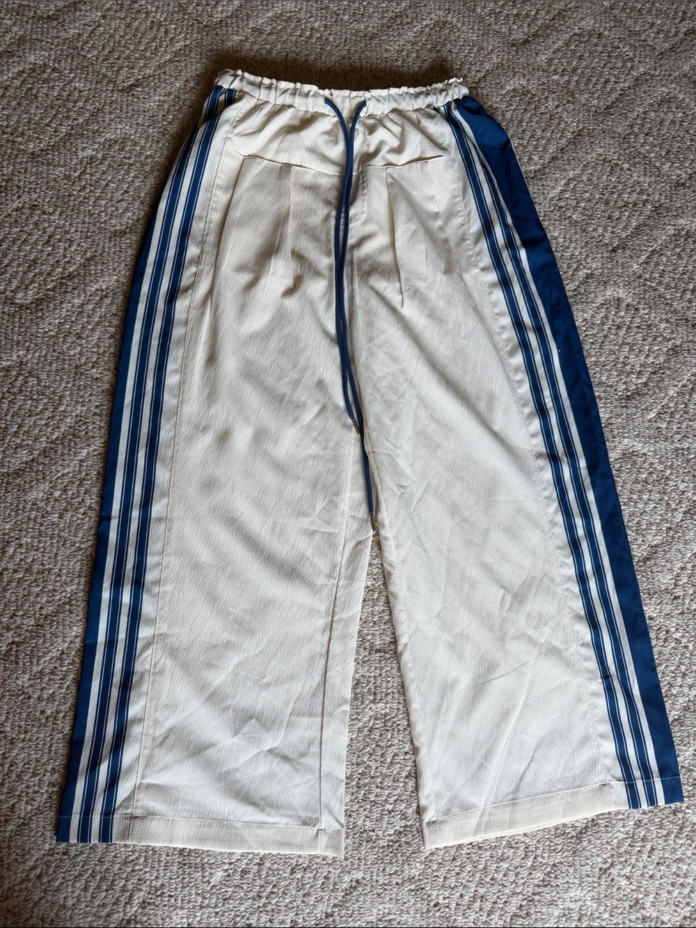 Women’s wide leg pants